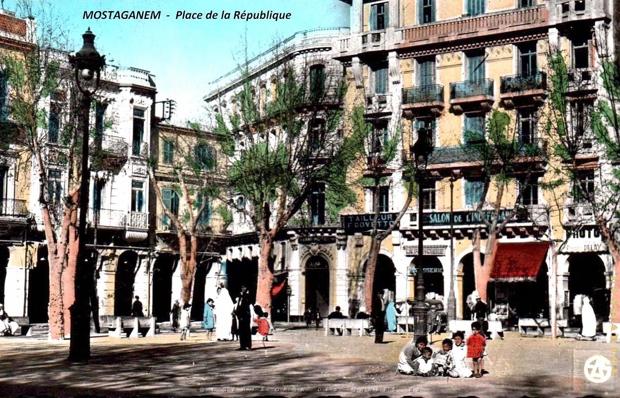 Mostaganem - Place de la Republique   .jpg